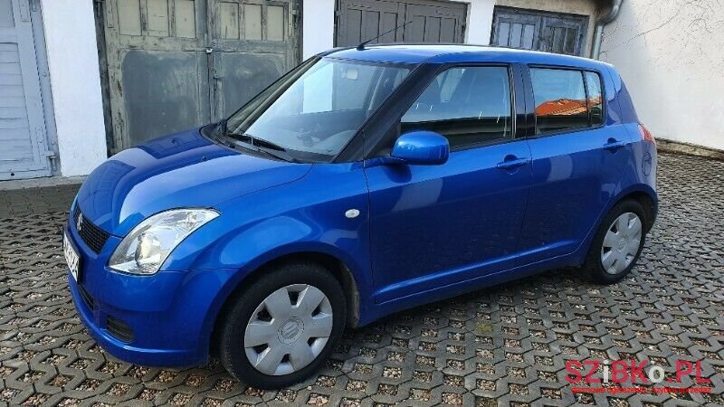 2007' Suzuki Swift photo #1