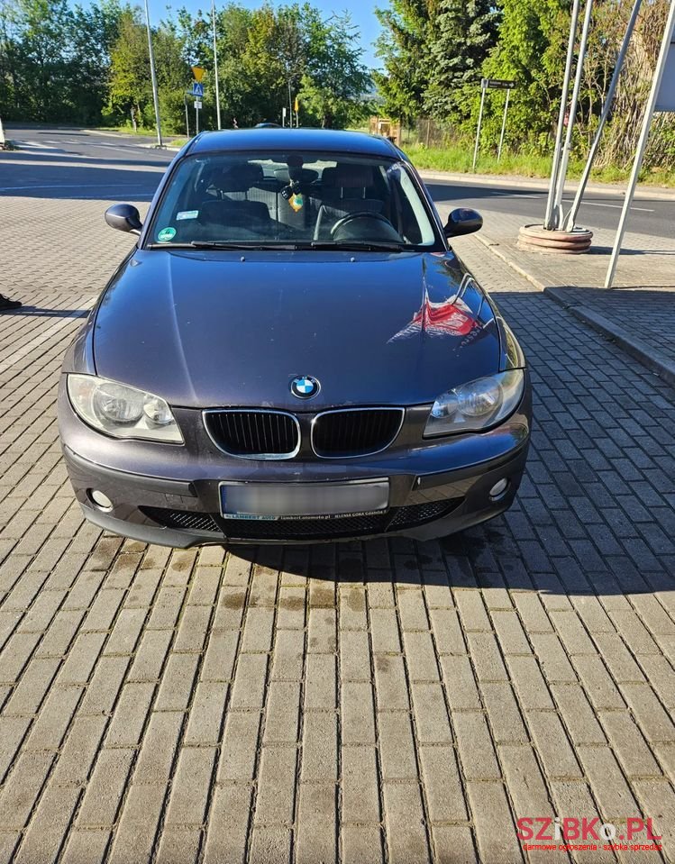 2005' BMW 1 Series 116I photo #1