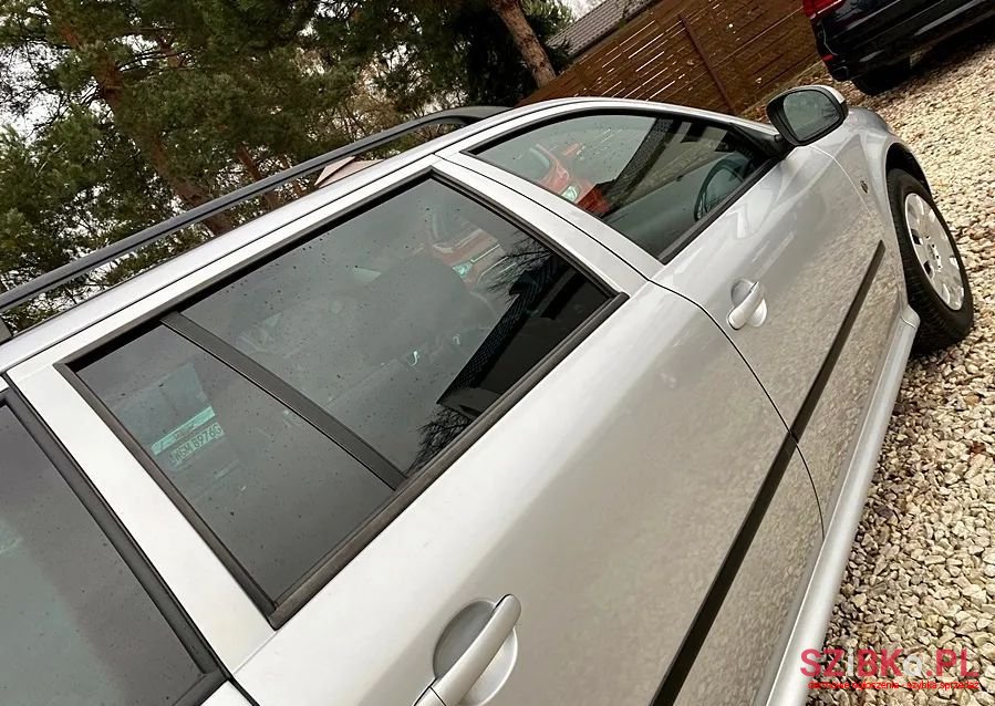 2010' Skoda Octavia 1.6 Tour Plus photo #6