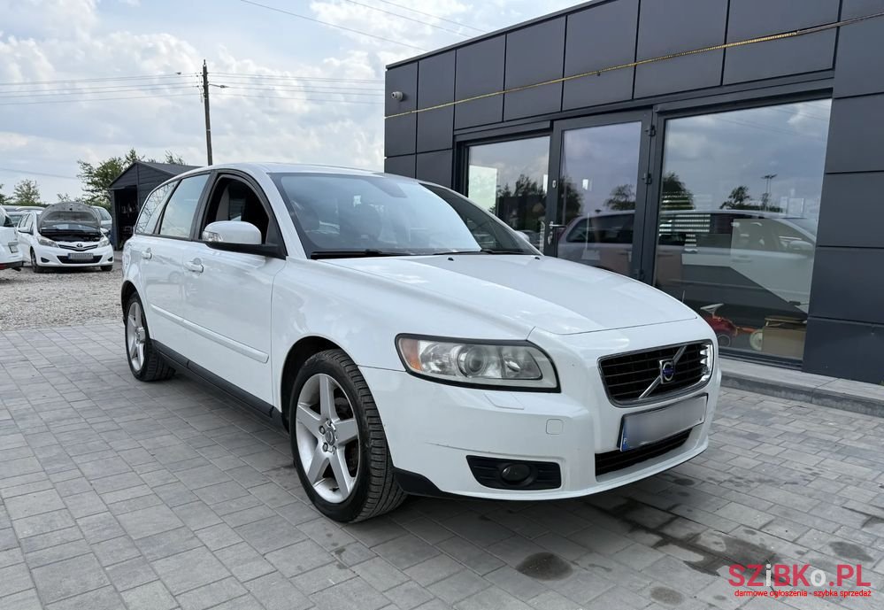 2009' Volvo V50 2.0 photo #2
