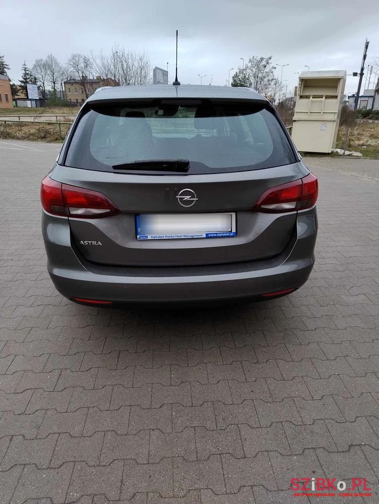 2020' Opel Astra photo #4