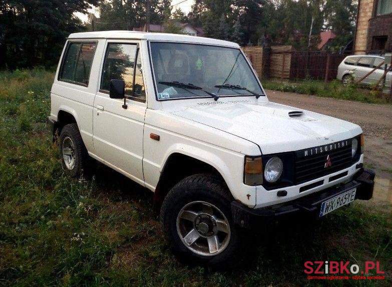 1990' Mitsubishi Pajero photo #1