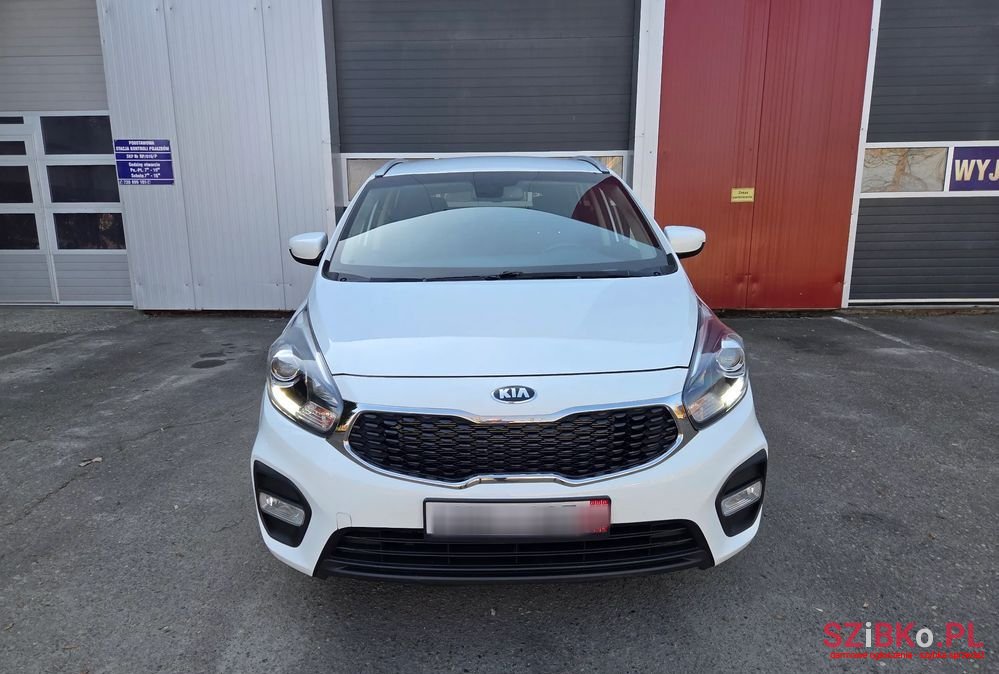 2017' Kia Carens photo #6