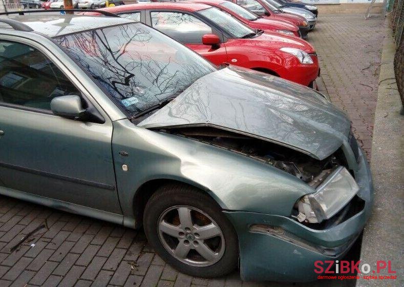 2002' Skoda Octavia photo #1