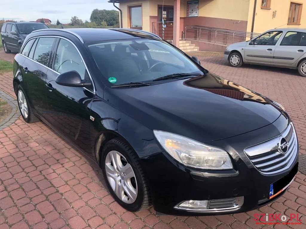 2009' Opel Insignia photo #2