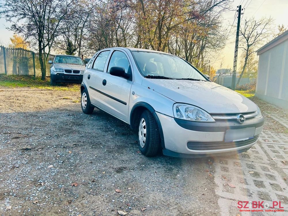 2003' Opel Corsa 1.0 12V Comfort photo #5