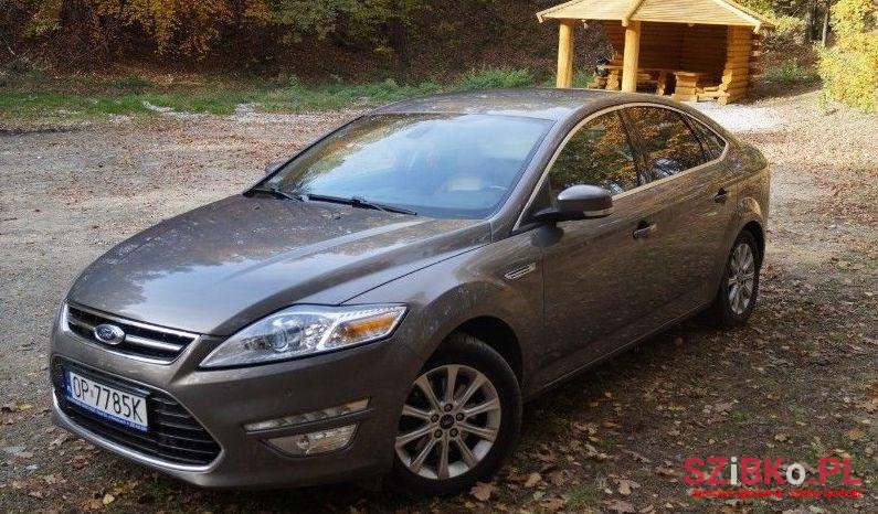 2011' Ford Mondeo photo #2