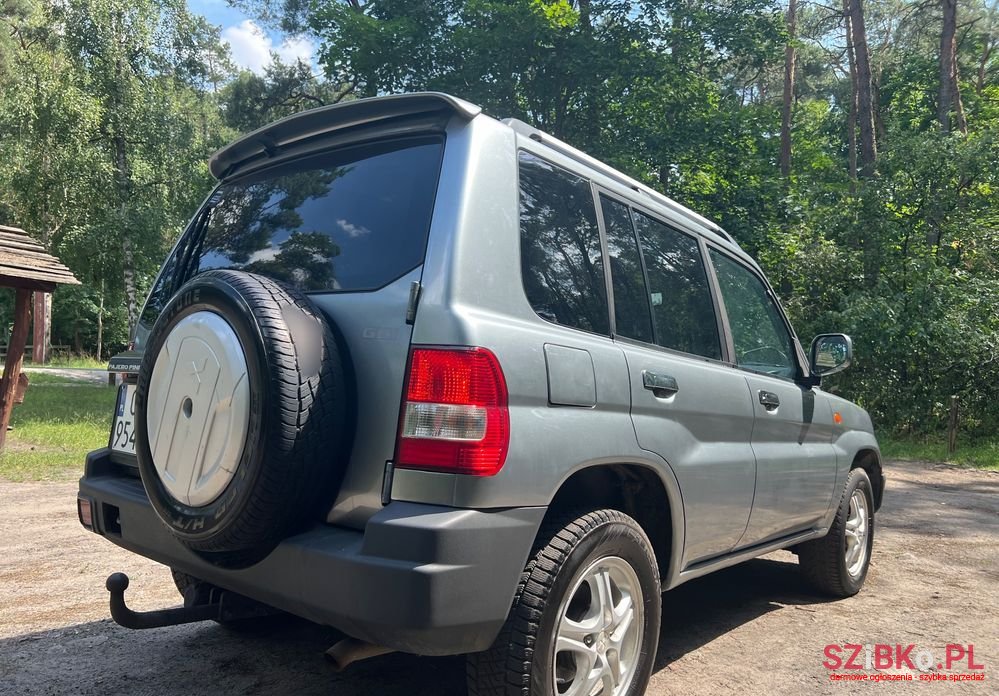 2005' Mitsubishi Pajero Pinin 2.0 Gdi Intense photo #5