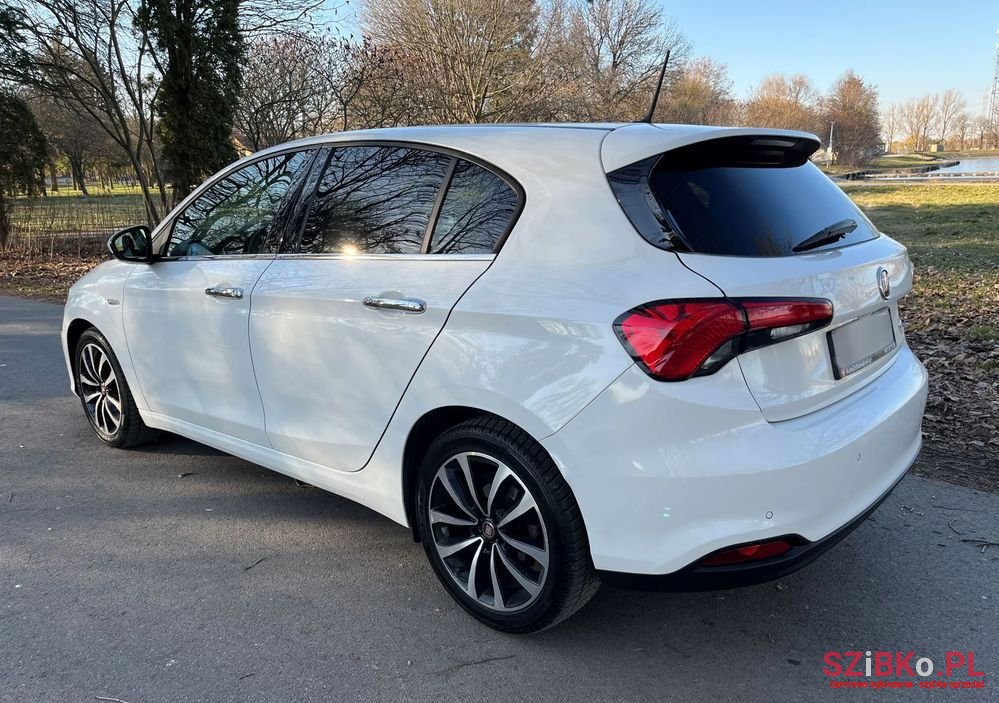 2017' Fiat Tipo photo #4