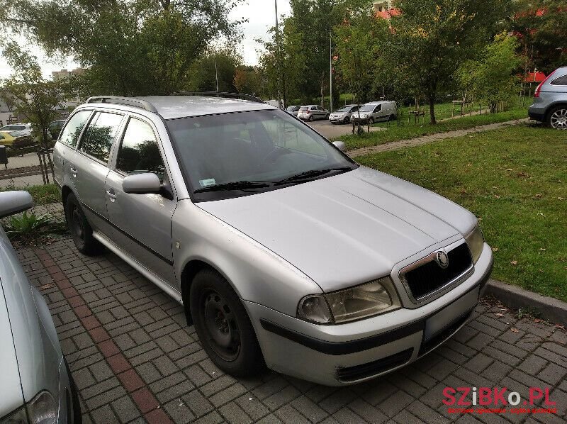 2002' Skoda Octavia photo #1