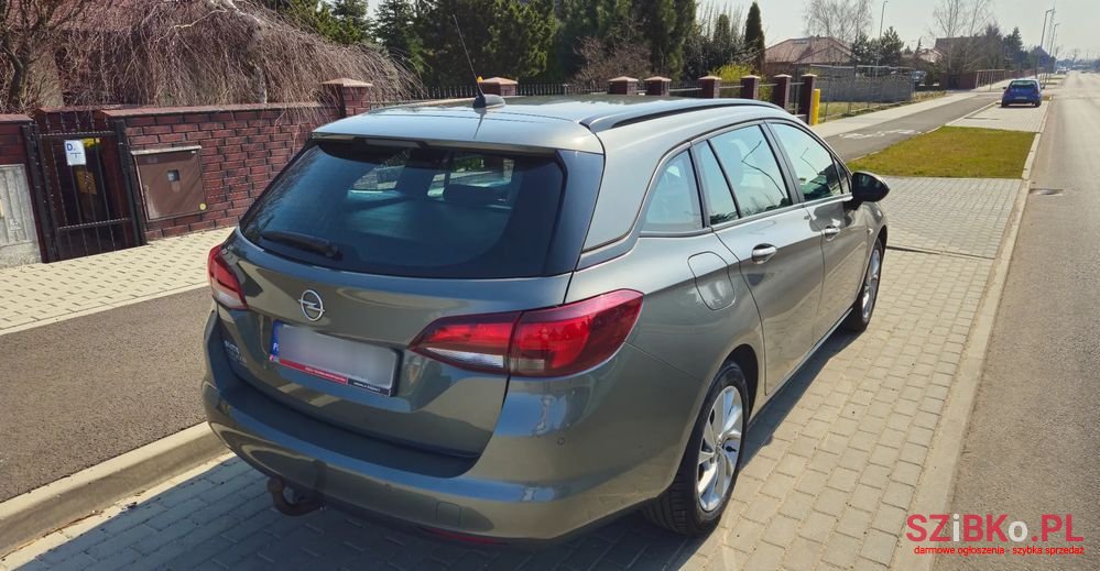 2019' Opel Astra photo #5