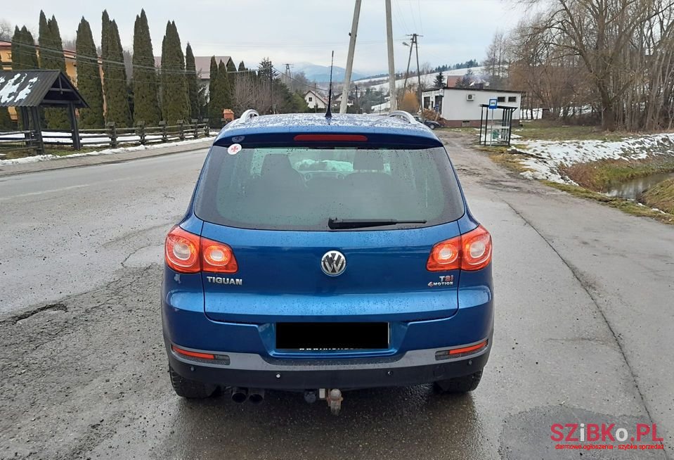 2009' Volkswagen Tiguan photo #6