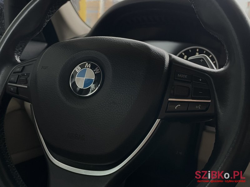 2015' BMW 525 2l photo #2