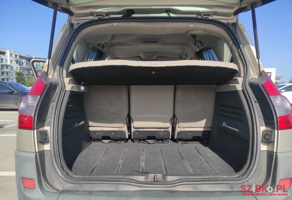 2007' Renault Scenic photo #3