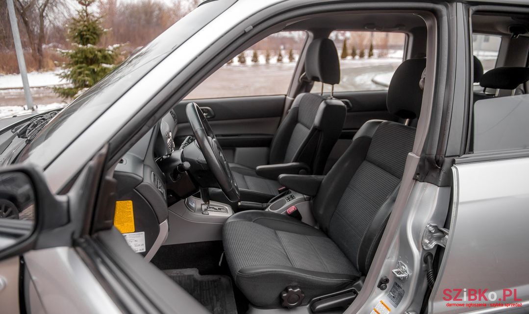 2005' Subaru Forester photo #6