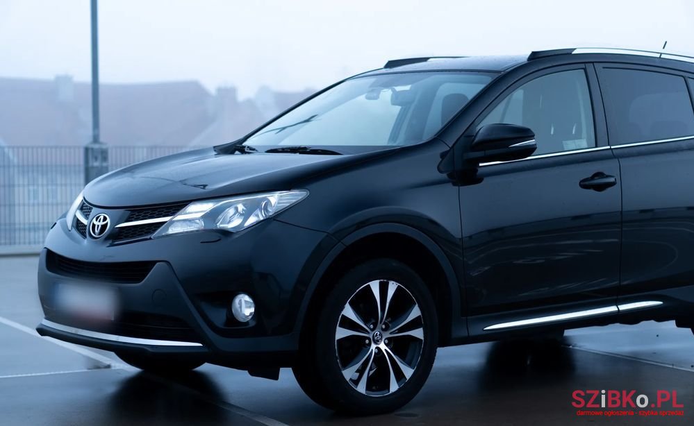 2014' Toyota RAV4 photo #4