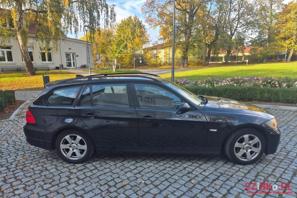 2007' BMW 3 Series 318I photo #6