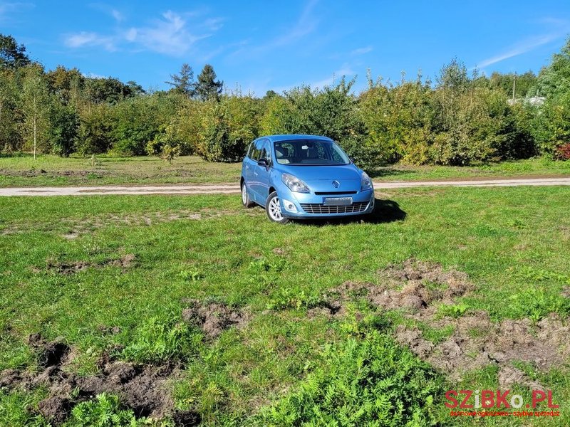 2011' Renault Grand Scenic photo #5