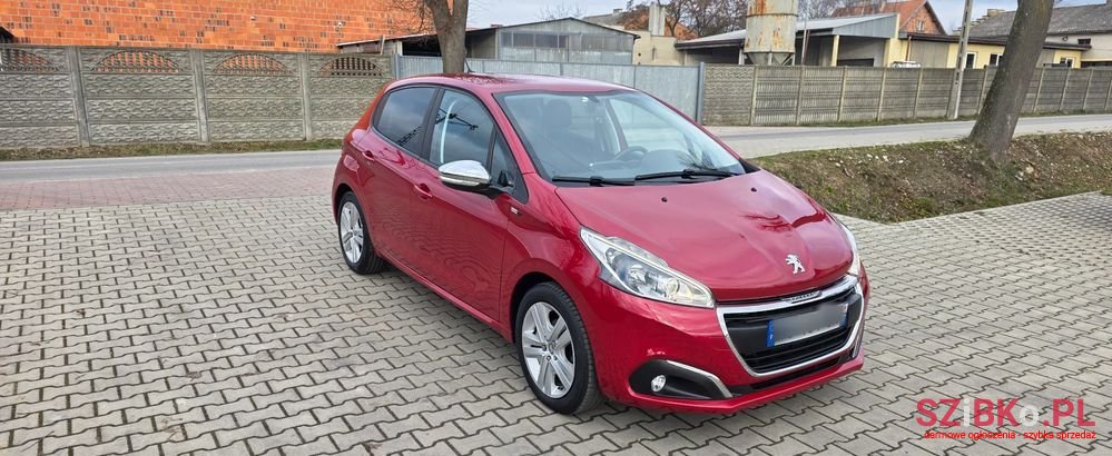 2016' Peugeot 208 Puretech 82 photo #3