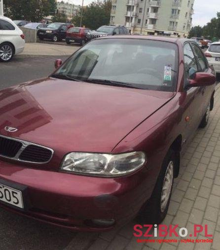 1998' Daewoo Nubira photo #2