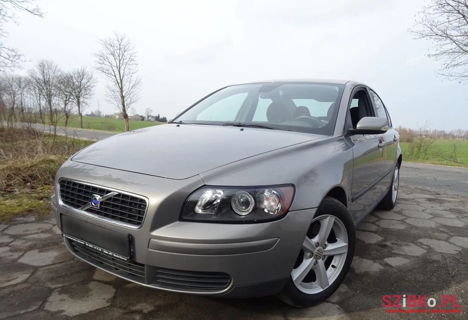2004' Volvo S40 photo #1