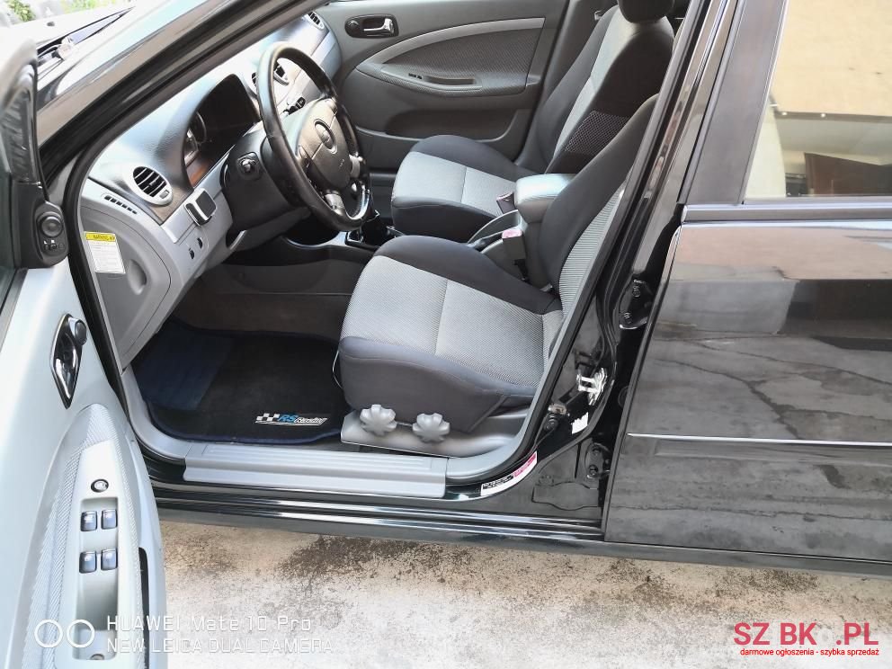 2007' Chevrolet Nubira photo #5