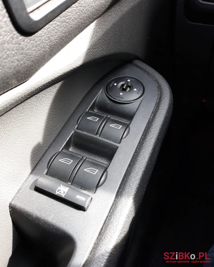 2005' Ford C-MAX photo #3