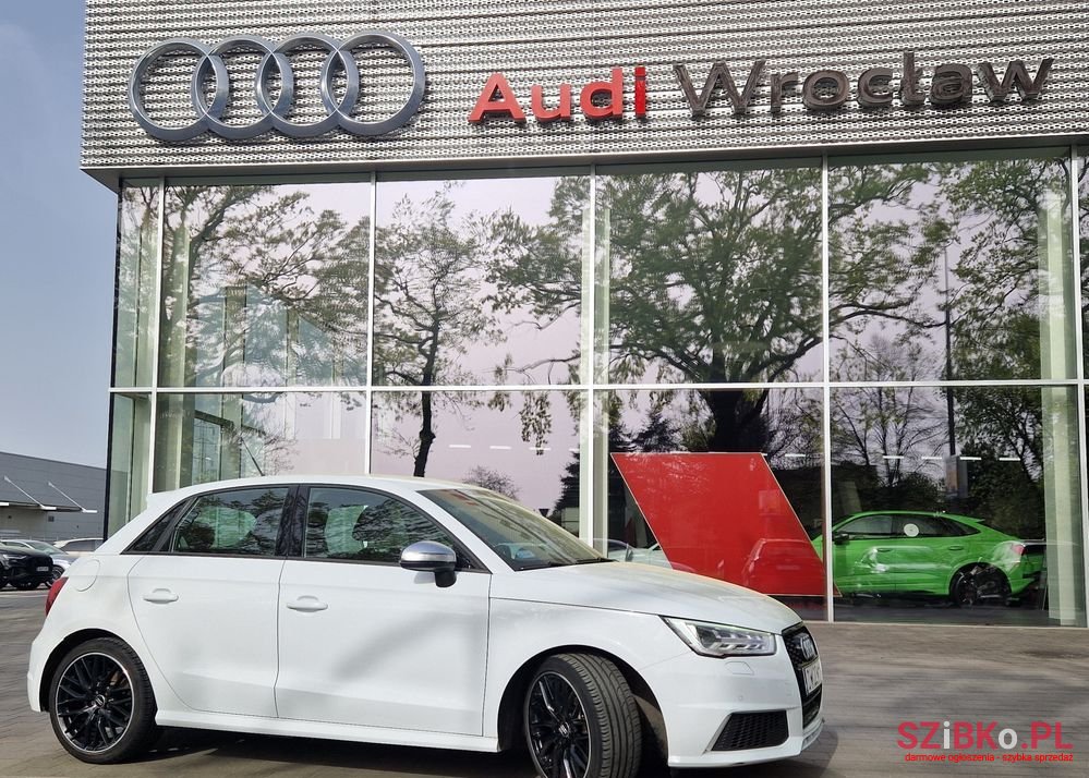 2015' Audi S1 Sportback photo #3