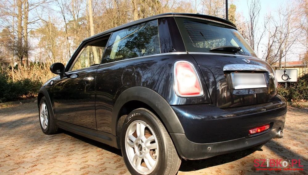 2012' MINI Cooper D photo #5