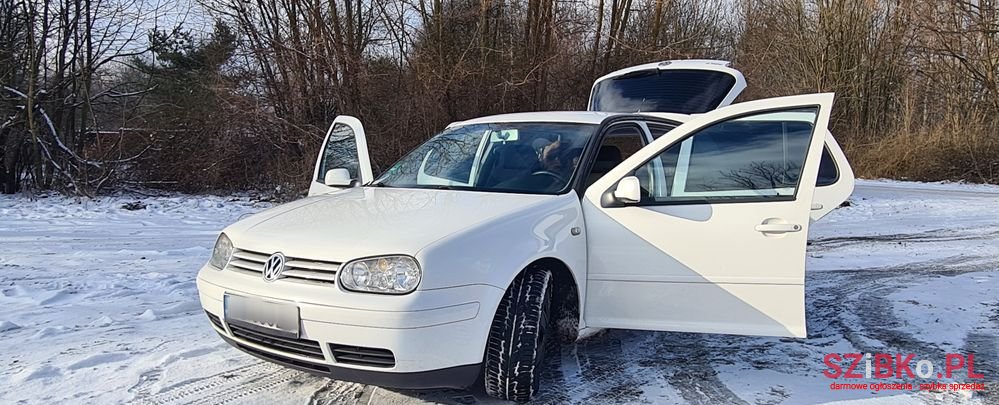 2000' Volkswagen Golf photo #1