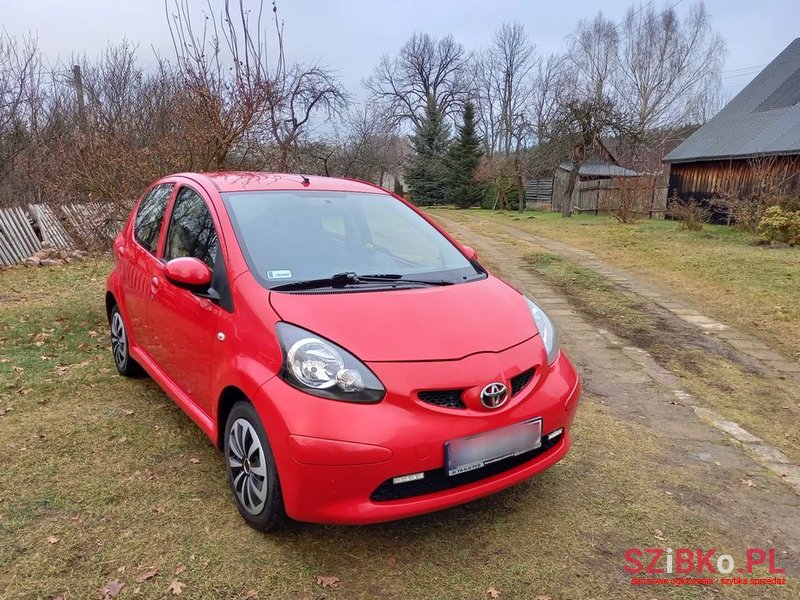 2008' Toyota Aygo photo #3