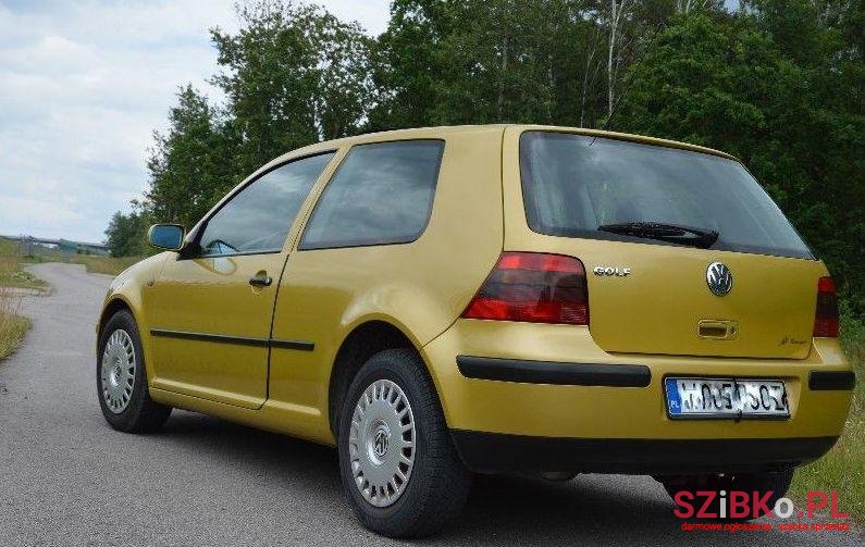 1999' Volkswagen Golf photo #1