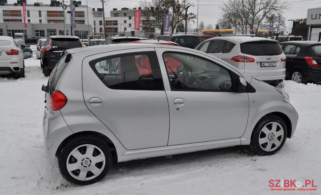 2007' Toyota Aygo photo #5