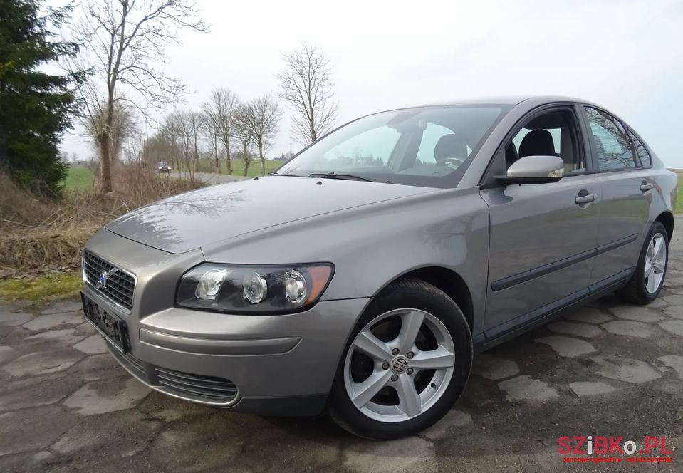 2004' Volvo S40 photo #2