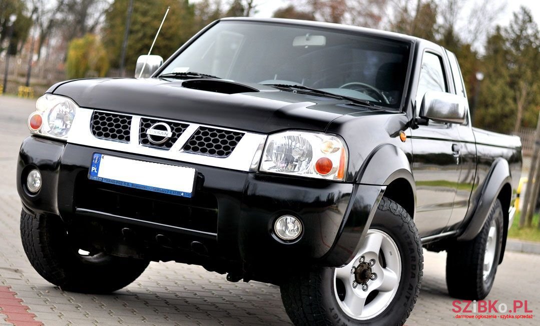 2004' Nissan Navara photo #1