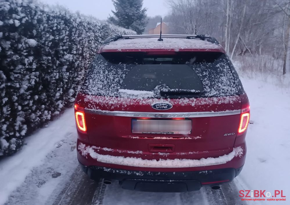 2014' Ford Explorer photo #6