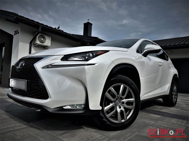 2016' Lexus NX photo #2