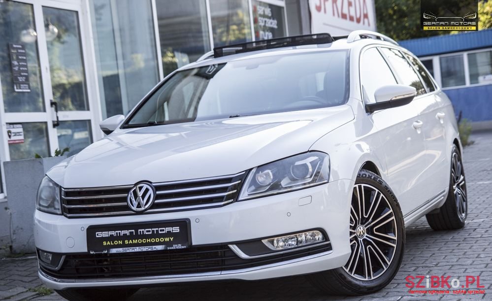 2013' Volkswagen Passat photo #2