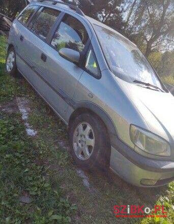 2000' Opel Zafira photo #1