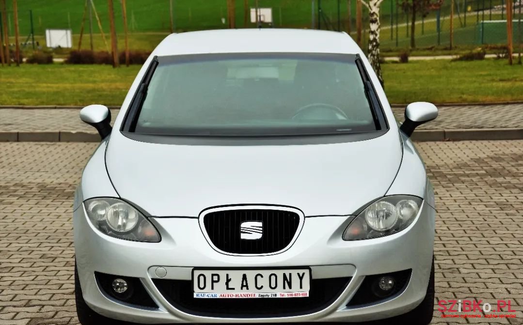 2007' SEAT Leon photo #3
