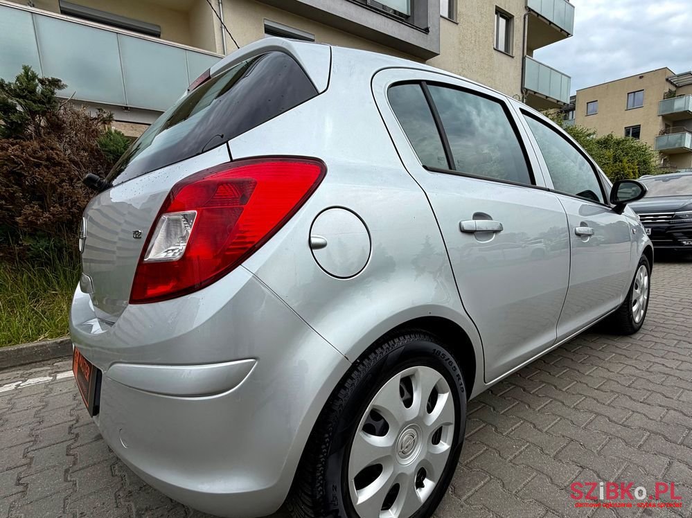 2008' Opel Corsa 1.2 16V Innovation photo #3