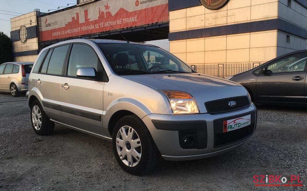 2009' Volvo V40 photo #1