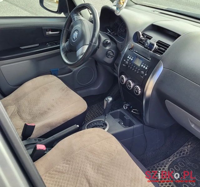 2008' Suzuki SX4 1.6 Gs / Premium photo #6