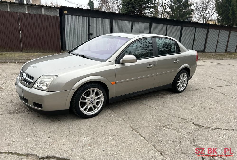 2002' Opel Vectra 1.8 Club photo #2