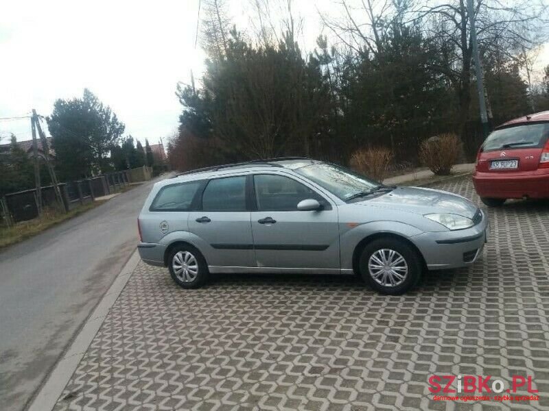 2003' Ford Focus photo #2