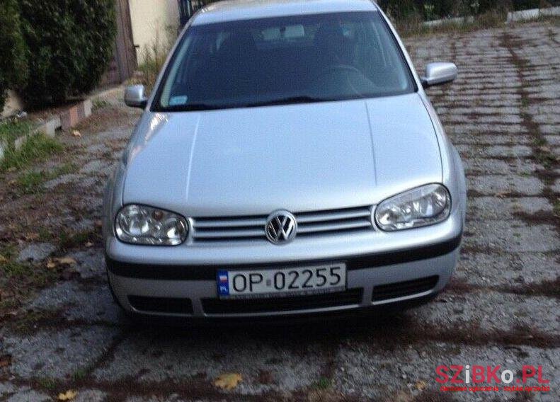 2000' Volkswagen Golf photo #1