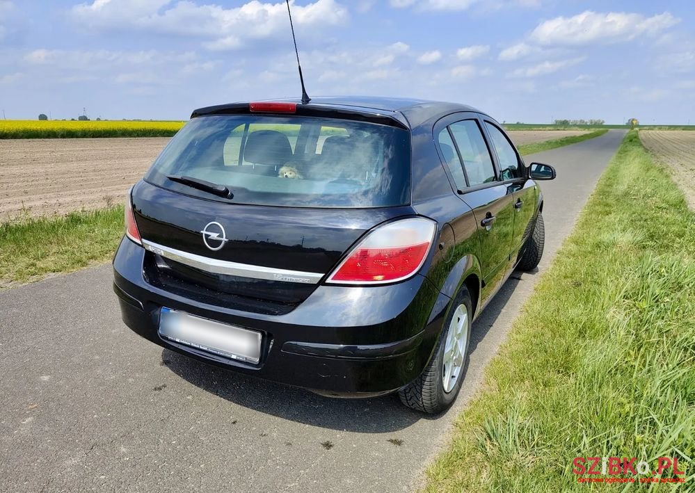 2006' Opel Astra photo #5