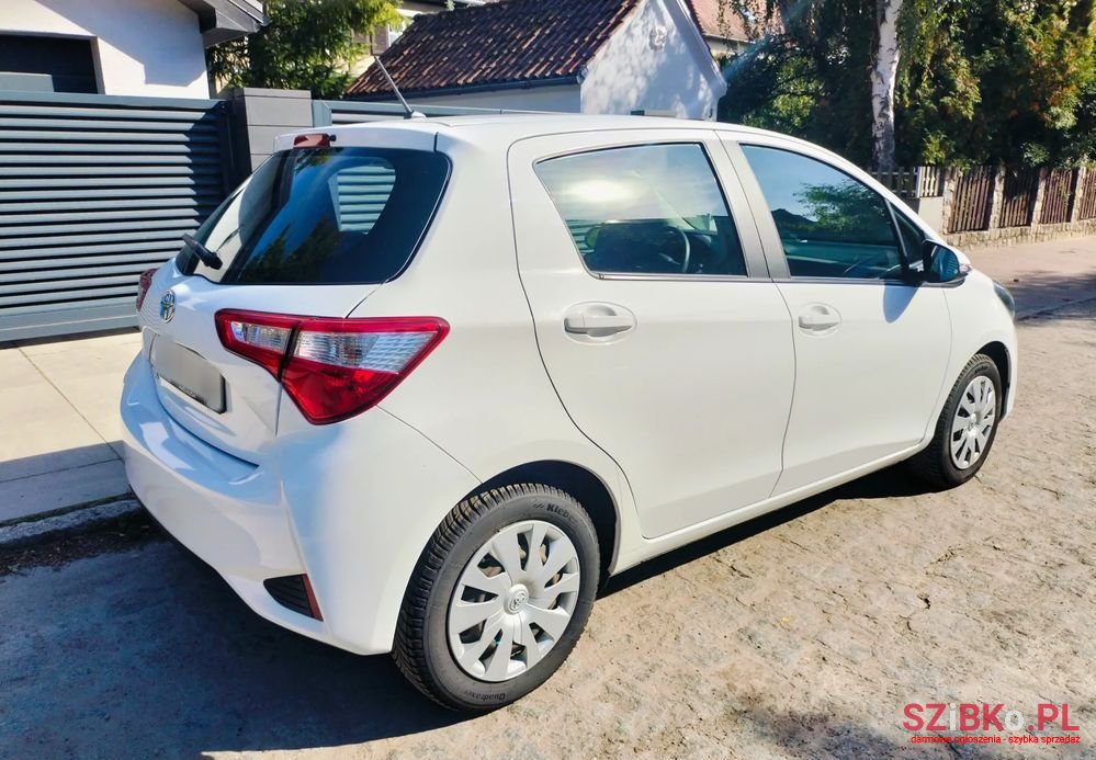 2019' Toyota Yaris photo #4