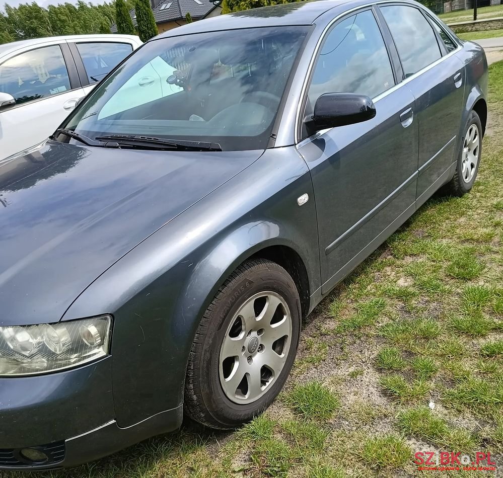 2002' Audi A4 Avant 1.8T photo #2