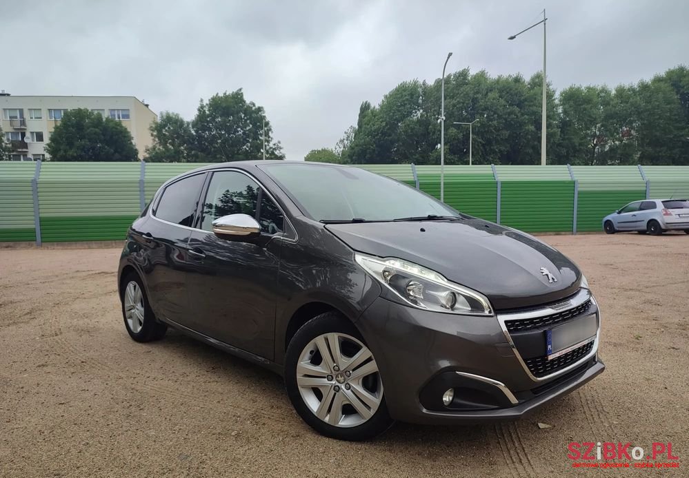 2019' Peugeot 208 photo #1